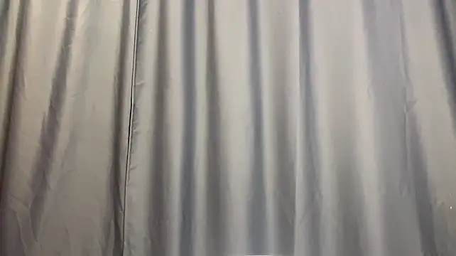 ThuyValentini Chat XXX live