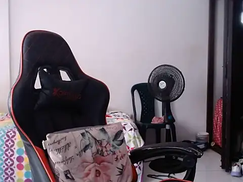 Adriana_0312 Chat XXX live