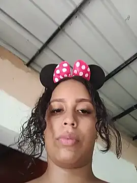 Chat +18 de Tu-Diablita_Caliente ao vivo