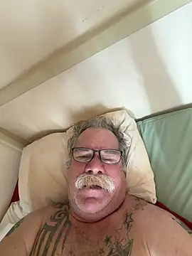 Caesar_Baxter লাইভ XXX চ্যাট