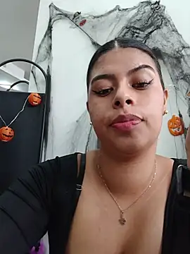 SOFIA-11_ Chat XXX live