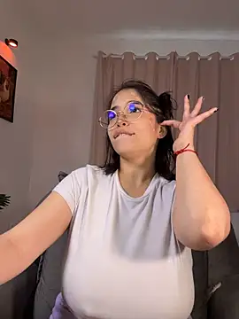 tati_reyess Chat XXX in diretta
