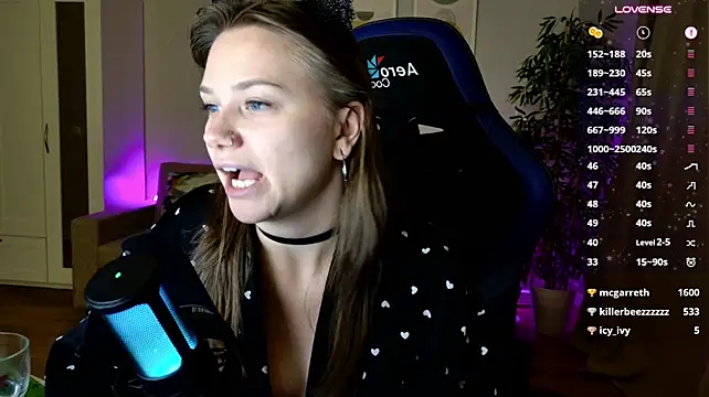 alexa_feels_n Live XXX chat