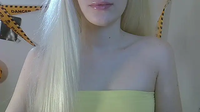 ViraVrema Live XXX Chat