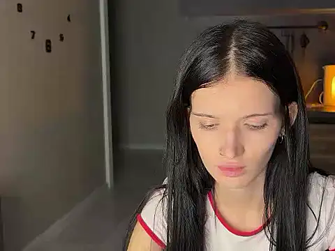 Онлайн чат XXX Wesliett_