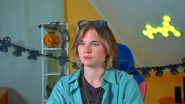 Živý XXX chat AliceAllard