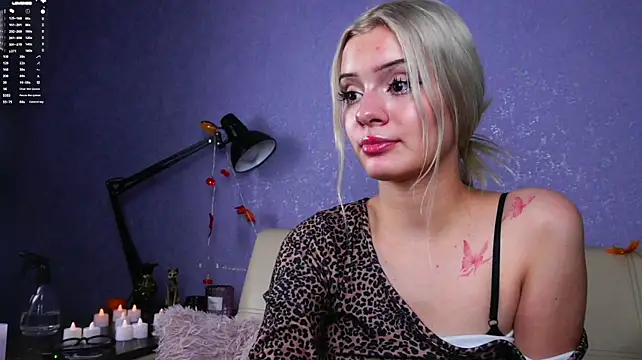 OnlyMolly Live XXX Chat