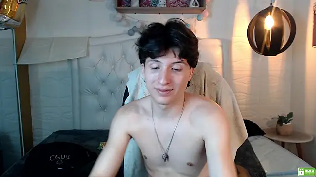 Chat +18 de Marcoviolet ao vivo