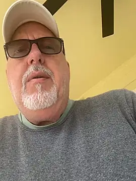 superbearboss Chat XXX in diretta
