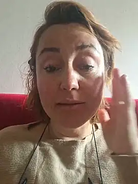 Ulianova 라이브 XXX 채팅