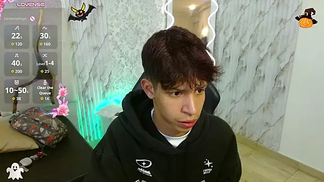 Chat +18 de OLIIVER_TAY ao vivo