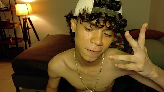 OopsAgain_ Chat XXX in diretta