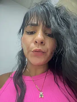 LuxeBrunetteXXX 라이브 XXX 채팅