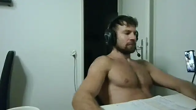 alpha-hunk Chat XXX live