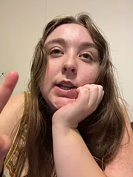 Chat +18 de Caligirl9895 ao vivo