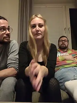 Chat +18 de SweetGermanGoddess ao vivo