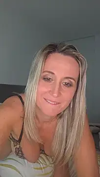 Živý XXX chat Malicia-hot