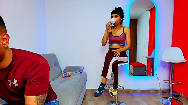 Show modela big--boss na web-kameri