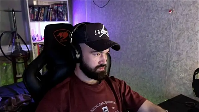 Chat +18 de _Serious_Man ao vivo
