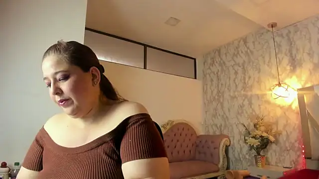 Kataleyamilf69_ Chat XXX live
