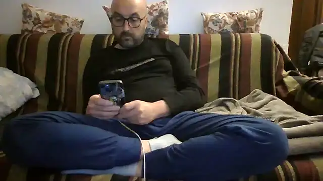 maxxxio12's Live XXX Chat