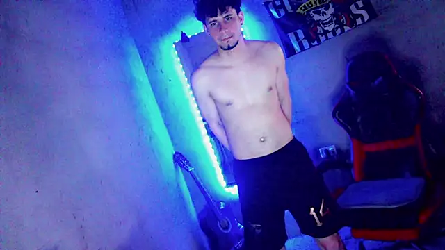 Chat XXX en directo de Atom_Hot