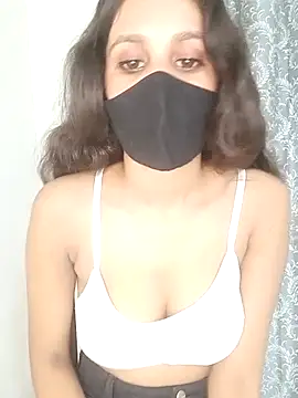 Živý XXX chat Priya_strip1