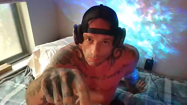 2attract's Live XXX Chat