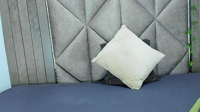 LilithMonroe__ Chat XXX live