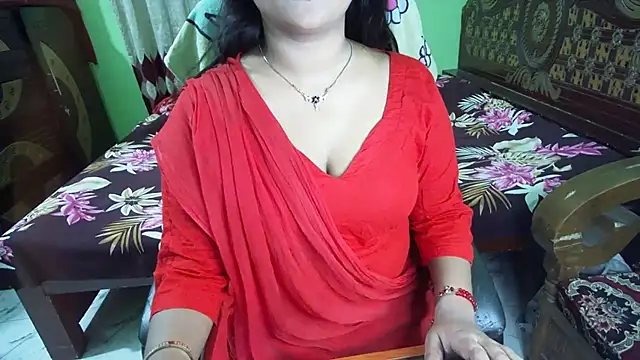 แชท XXX สดของ BengaliQueenStar