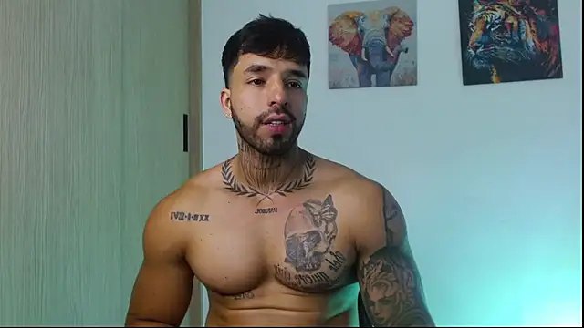 Jacobb_Phoenix Adlı Modelin Canlı XXX Sohbeti