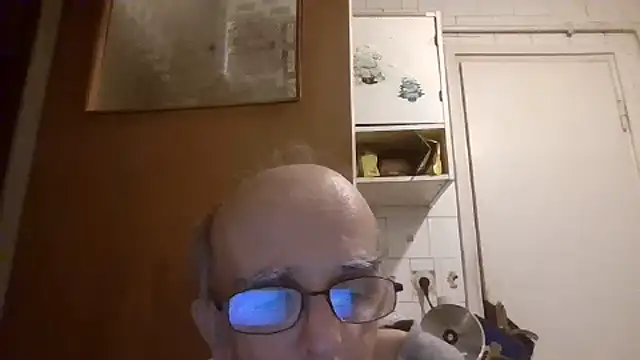 mariusica1@xh Chat XXX in diretta
