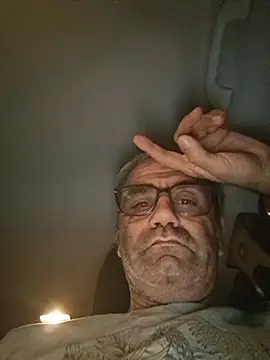 delfi6's Live XXX Chat
