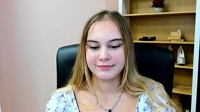 XXX chat uživo modela kitty_valeria