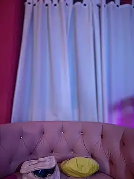 NovaFoxx 라이브 XXX 채팅