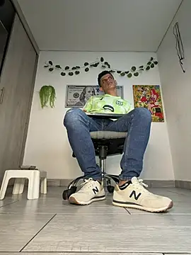 Chat XXX Live stallion_upper