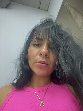 LuxeBrunetteXXX's Live XXX Chat
