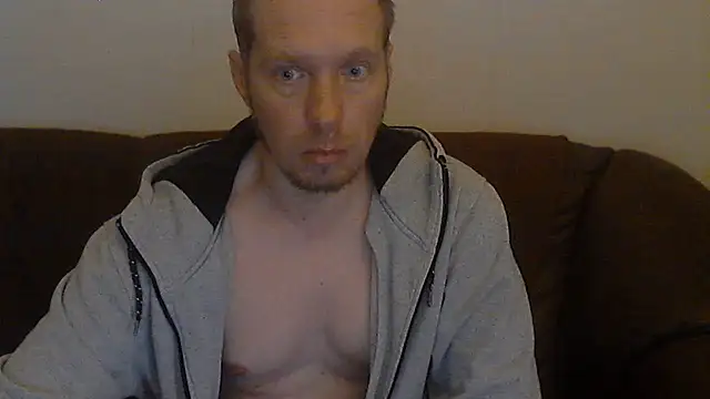 XXX chat uživo modela 2small4you83
