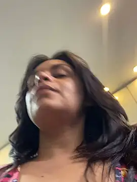 Kataliina Adlı Modelin Canlı XXX Sohbeti