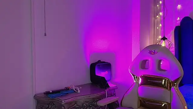 Queen_perla_ Live XXX Chat