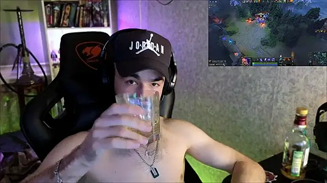 _Serious_Man live XXX chat