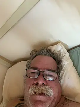 Caesar_Baxter 现场XXX聊天