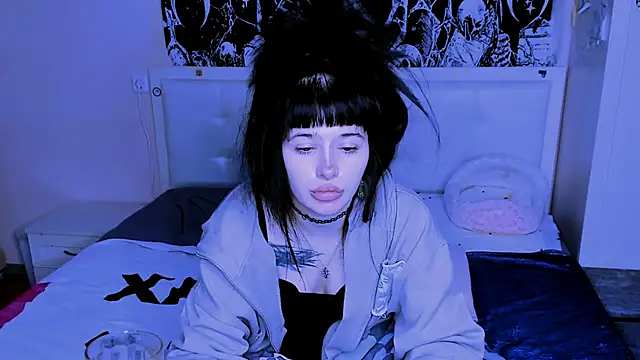 دردشة AllisonDeetz الجنسية المباشرة