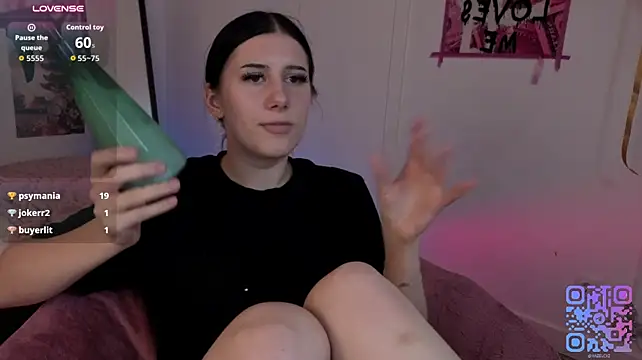 HazelHayesssのライブXXXチャット