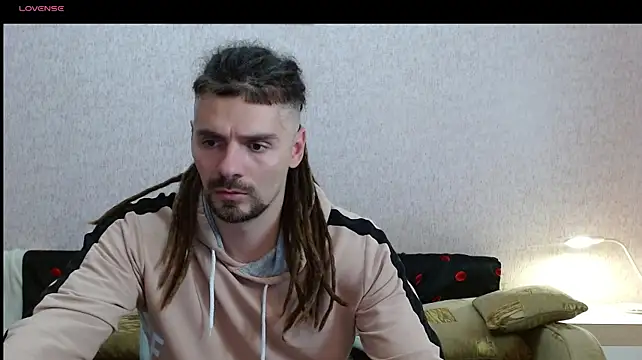 Онлайн чат XXX Aestheticguy101