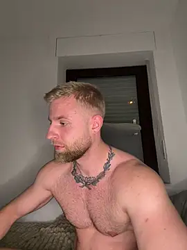 Czat XXX na żywo – MickySteel