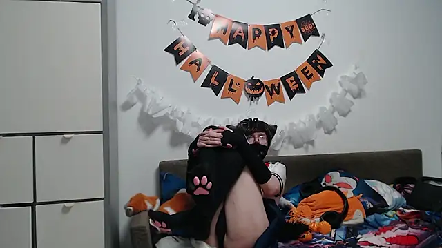 FemboyMiles' Live XXX Chat