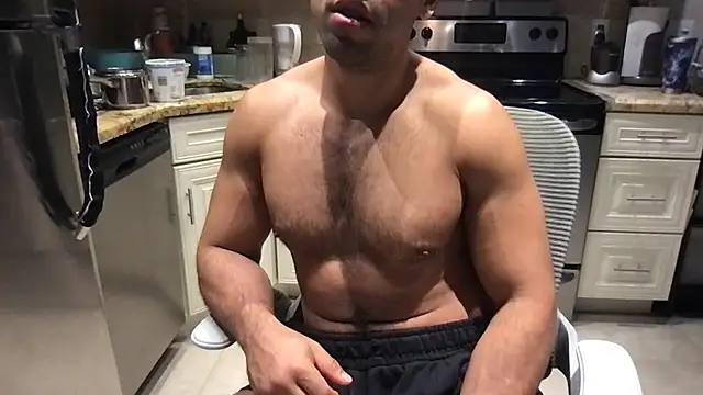 แชท XXX สดของ BigGuyMuscle