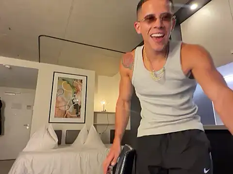 Duncan_Collins Chat XXX live