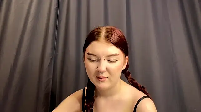 ThuyValentini Live XXX Chat